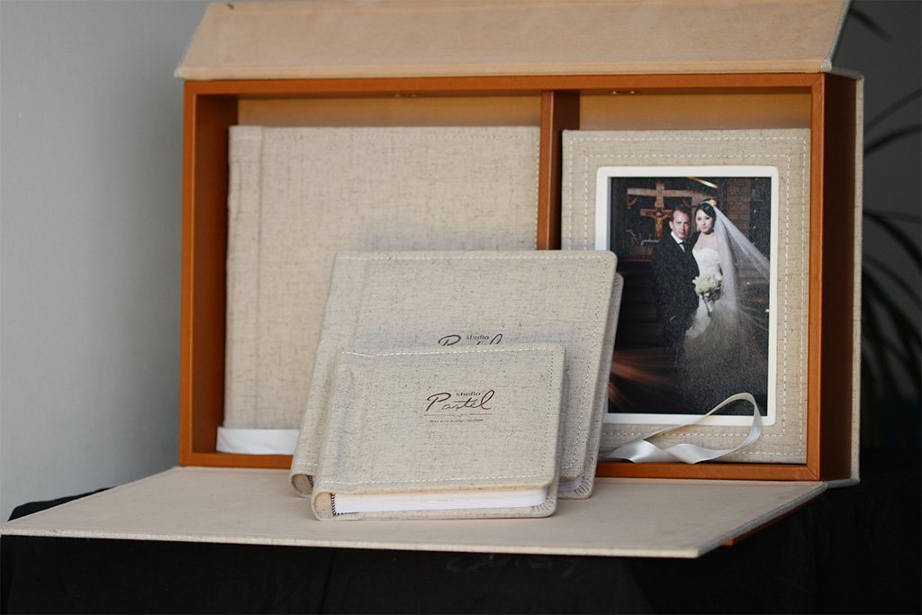 Paquete Duxelles (3 Photobooks: 10x10, 8x8, 6x6 + Estuche y Portarretrato) - Photobook Mx