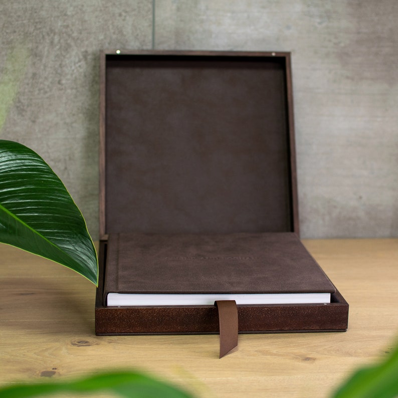 Elegant Photobook B + Box — perfect for luxury wedding memories.
